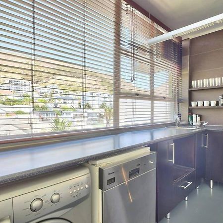 Montclair 60B Apartment Кейптаун Екстериор снимка