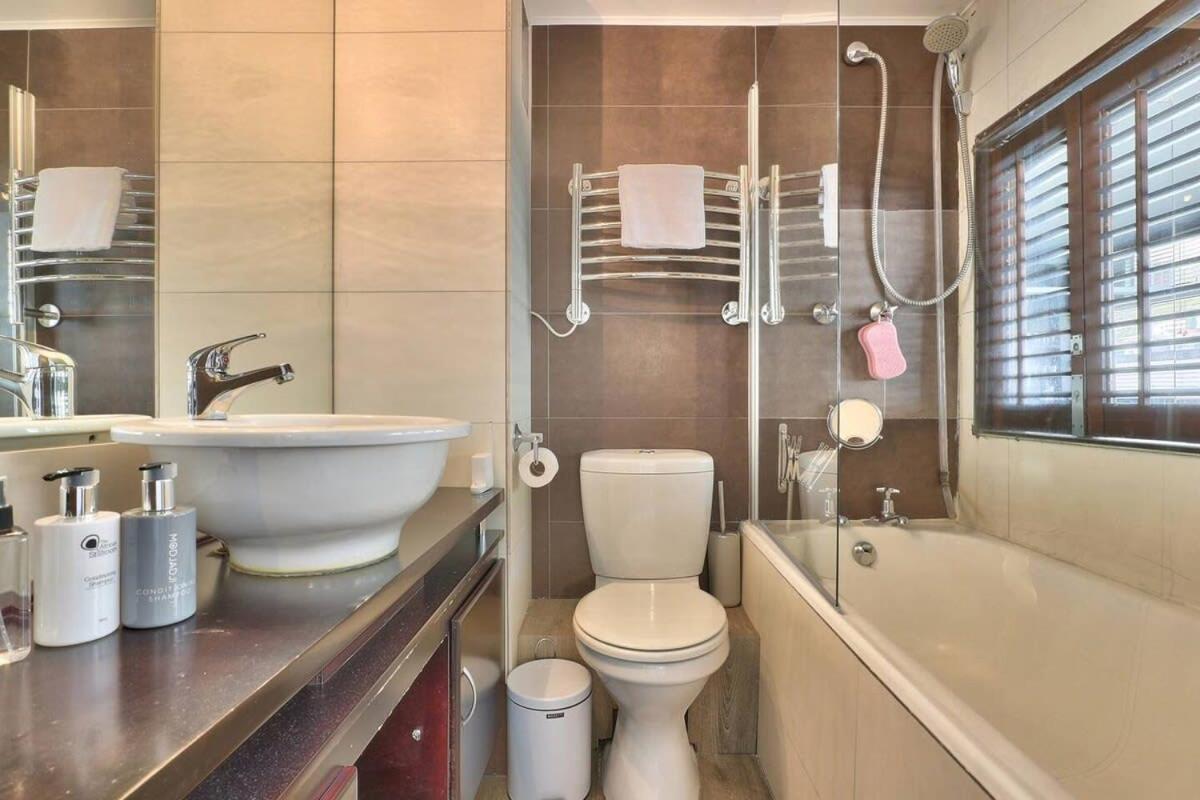 Montclair 60B Apartment Кейптаун Екстериор снимка