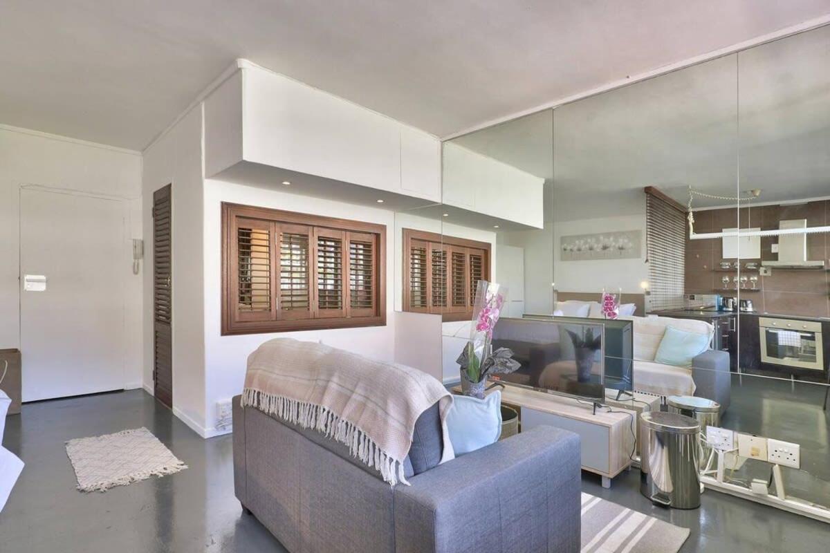 Montclair 60B Apartment Кейптаун Екстериор снимка